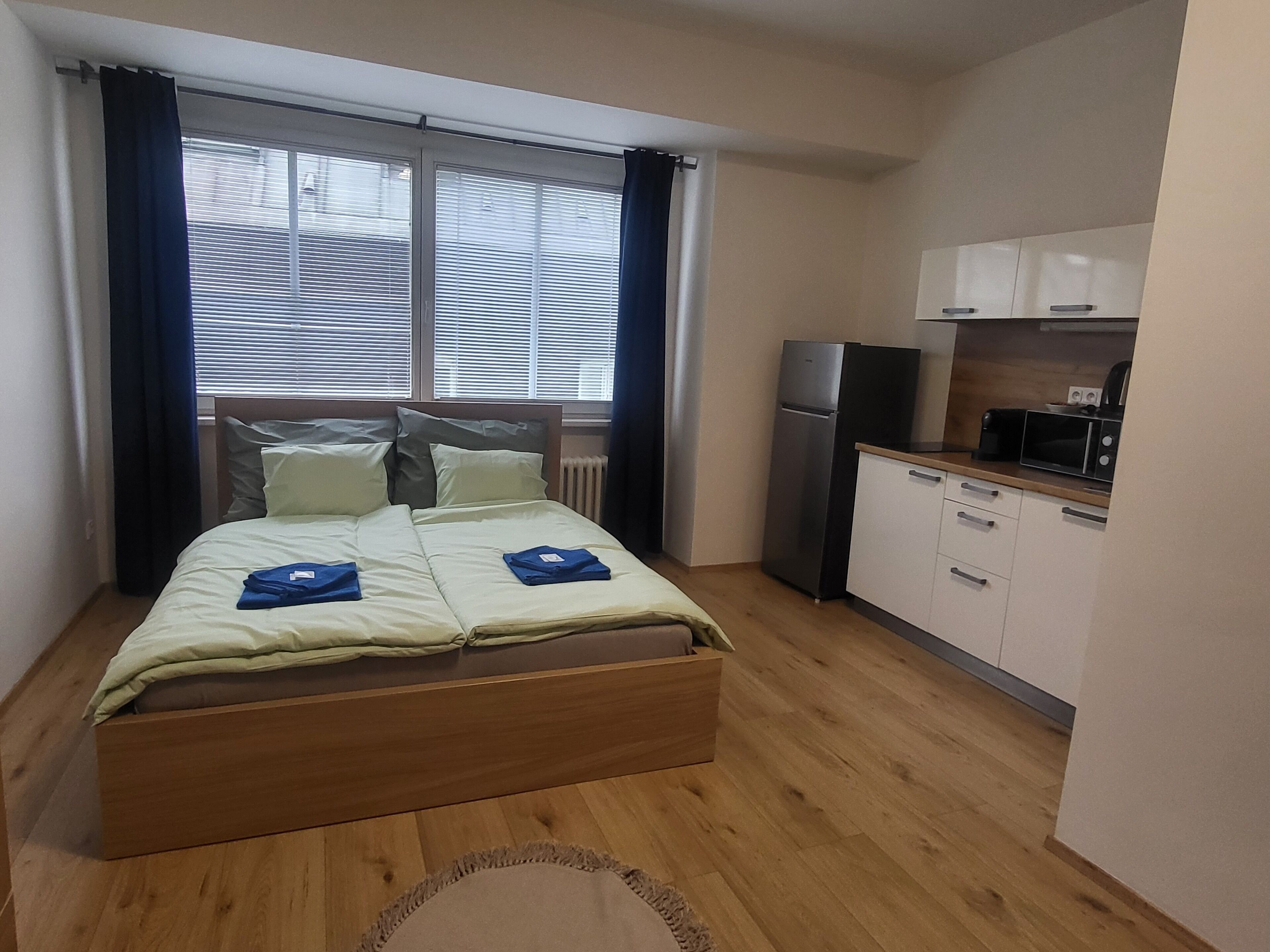 1 habitación, escritorio y wifi gratis 