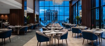 Warwick Al Taif Hotel