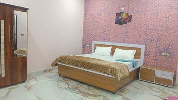 Roba de llit hipoal·lergògena i habitacions insonoritzades