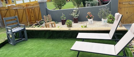 Bungalow, 2 Bedrooms, Accessible, Smoking | Garden