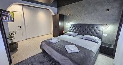 Spacious 5-bedroom house in charming Iasi/Lețcani with AC, WiFi