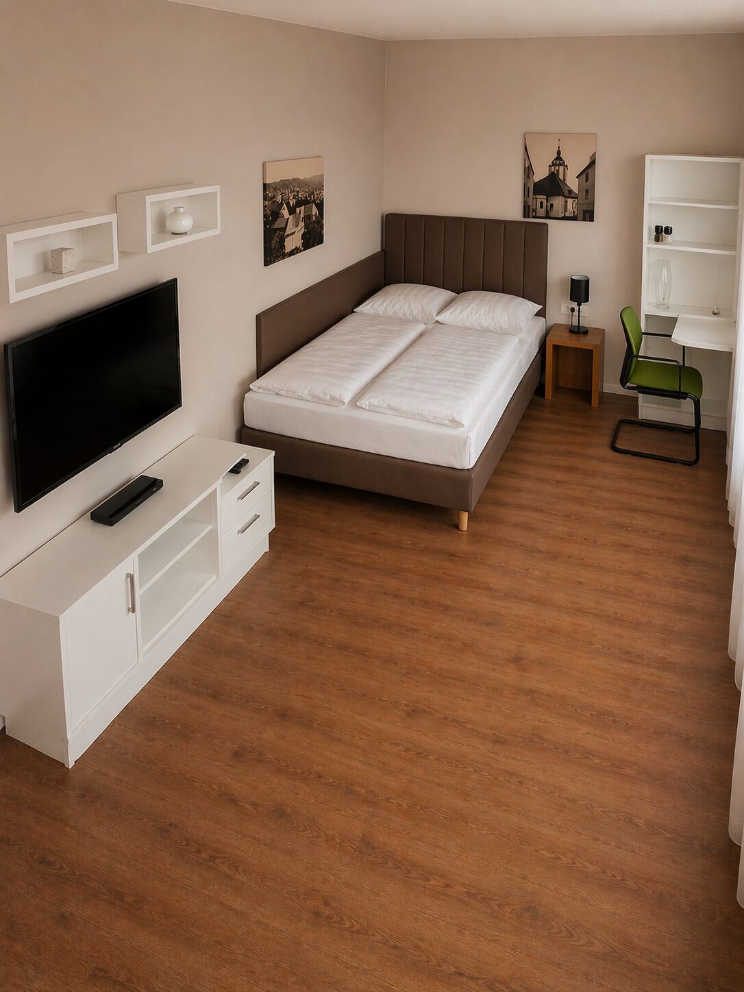 Economy Double Room | Soundproofing, iron/ironing board, free WiFi, bed sheets