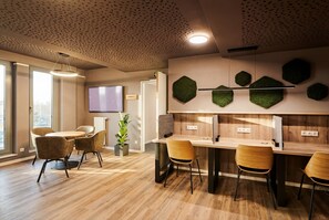 Lounge - ADAPT APARTMENT HOTEL Siegen (Siegen)
