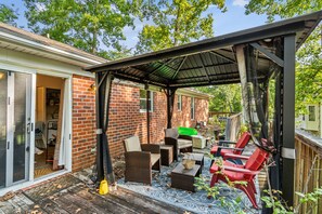 Casa, 3 habitaciones | Terraza o patio