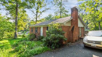 Nhà, 3 phòng ngủ | Ngoại thất