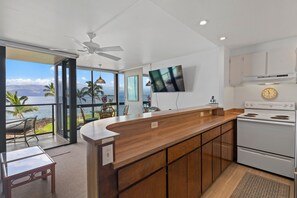 Condo, 1 Bedroom | Private kitchen | Coffee/tea maker, fridge, oven, toaster - Kihei Surfside, #403 1 Bedroom Condo (Kihei)
