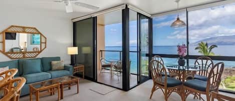 Condo, 1 Bedroom | Living area