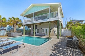 House, 3 Bedrooms | Pool - 265 Beautiful Canal Front Pool Home 3 Bedroom Home (Fort Myers Beach)