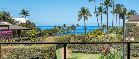 Condo, 2 Bedrooms | Outdoor dining