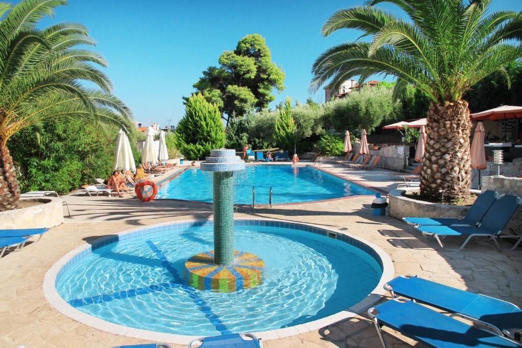 Piscina a l'aire lliure de temporada 