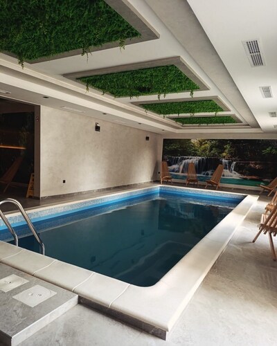 New, Complete Equipped Apartment With Spa, Indoor Pool and Parking Place!!