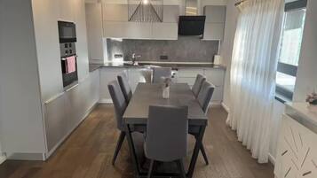Apartment, 1 Bedroom, Accessible, Private Pool | Dining room