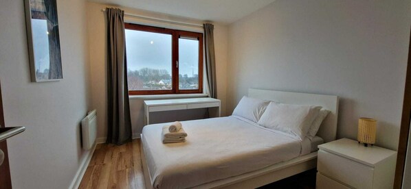 2 Schlafzimmer, Bügeleisen/Bügelbrett, Internetzugang, Bettwäsche