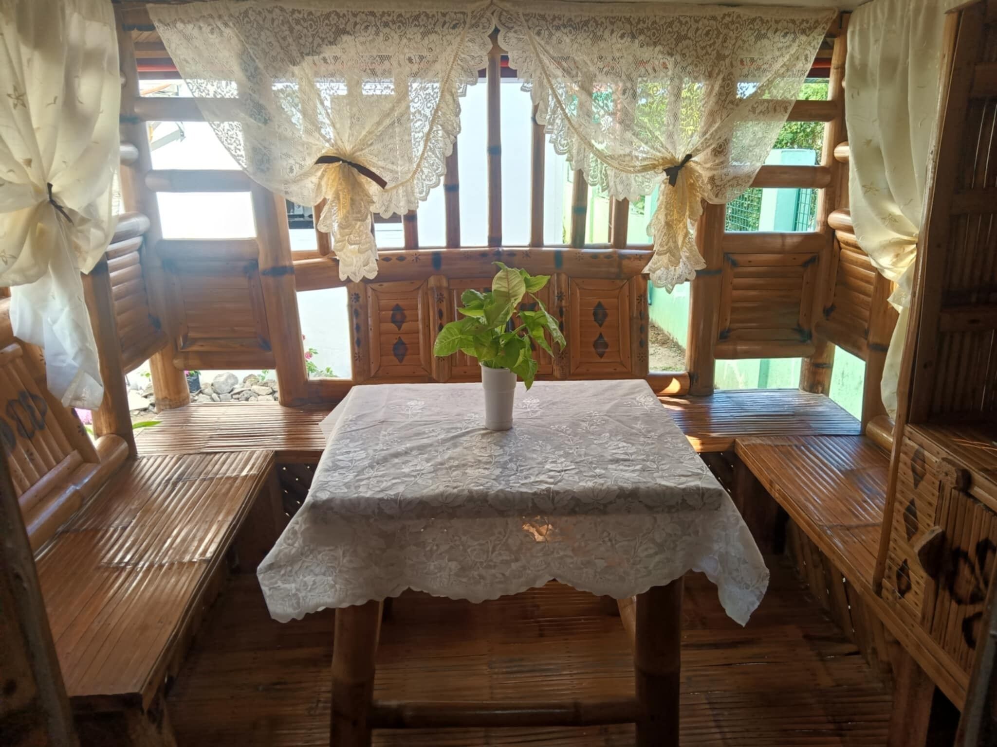 Room, 1 Bedroom, Smoking, Balcony | Dining