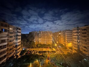 Exterior - Cozy 2-bedroom apartment in enchanting Cairo with AC, WiFi (Cairo Governorate)