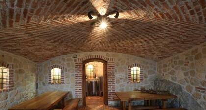 Vineyard cottage Med vinogradi