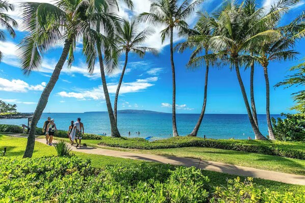 On the beach, sun-loungers, beach towels - Wailea Elua #2107 - Spacious, Stylish & Just Moments from Wailea Beach (Wailea, Maui)
