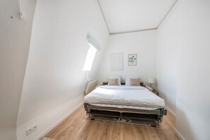 1 室のベッドルーム、アイロン / アイロン台、WiFi、ベッドシーツ