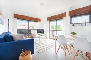 Smart TV - Large 1 Bed with Pool, Vilamoura (Quarteira)