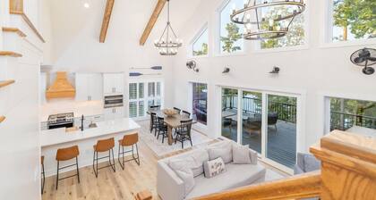 Endless Summer | 10 ft Water Depth | Amenities Galore