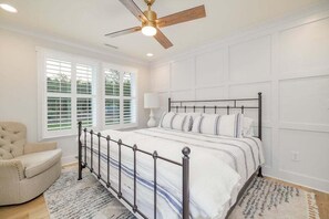 4 chambres, fer et planche à repasser, Wi-Fi gratuit, draps fournis