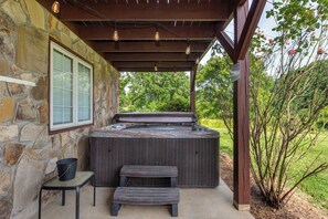 Bain à remous extérieur