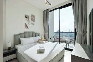 1 slaapkamer, een strijkplank/strijkijzer, wifi, beddengoed