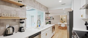 Modern Luxury x Backyard Pool Retreat, 4-BD, 2-BA