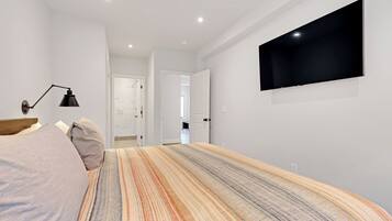 2 bedrooms, Internet, bed sheets