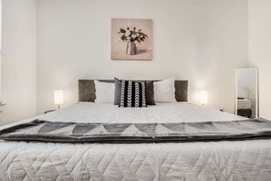 2 chambres, fer et planche à repasser, Wi-Fi, literie fournie