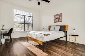 1 bedroom, iron/ironing board, WiFi, bed sheets