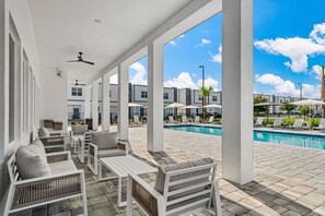 Pool - New Townhome with Hot tub! Near Disney World! Near Restaurants! (Davenport)