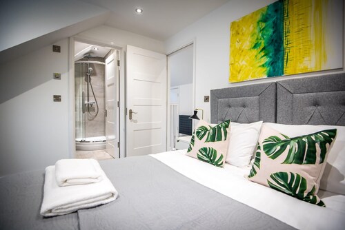 Host & Stay | The Talbot Penthouse