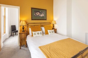 熨斗/熨衫板、Wi-Fi、床單