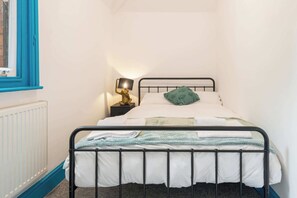 2 habitaciones, cuna de viaje, wifi y ropa de cama 