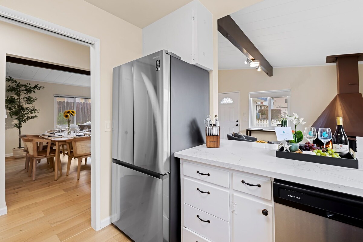 Photo 12 of 3841 Bodhi Tree - Updated and Newly Furnished