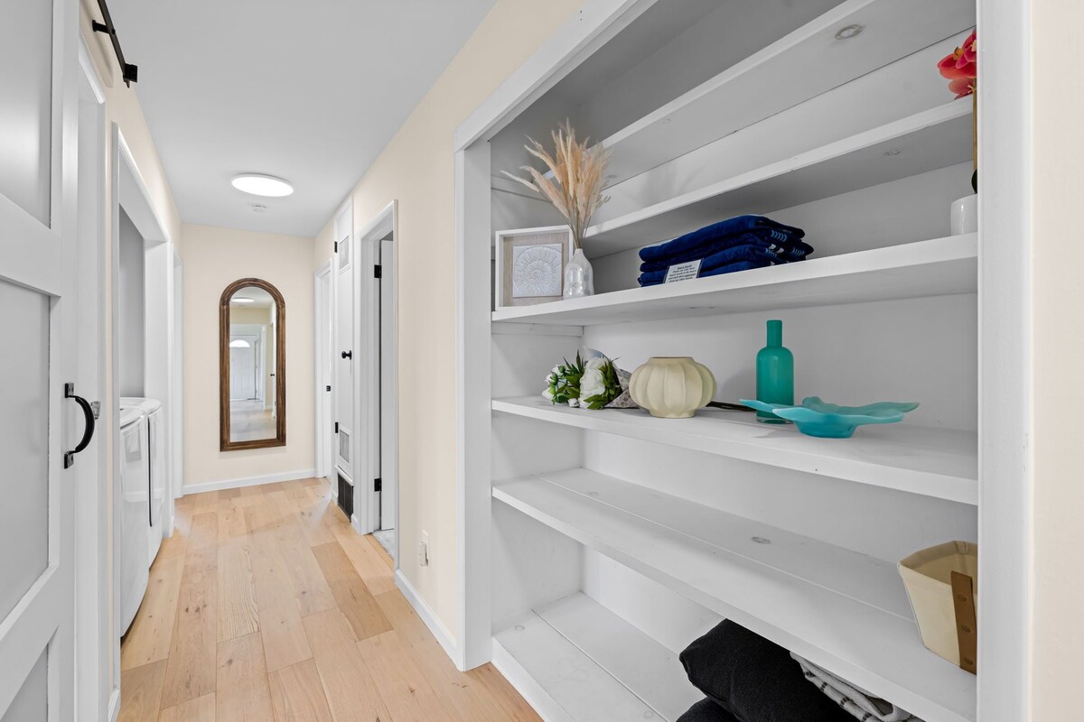Photo 14 of 3841 Bodhi Tree - Updated and Newly Furnished