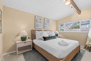 3 chambres, fer et planche à repasser, Wi-Fi gratuit, draps fournis