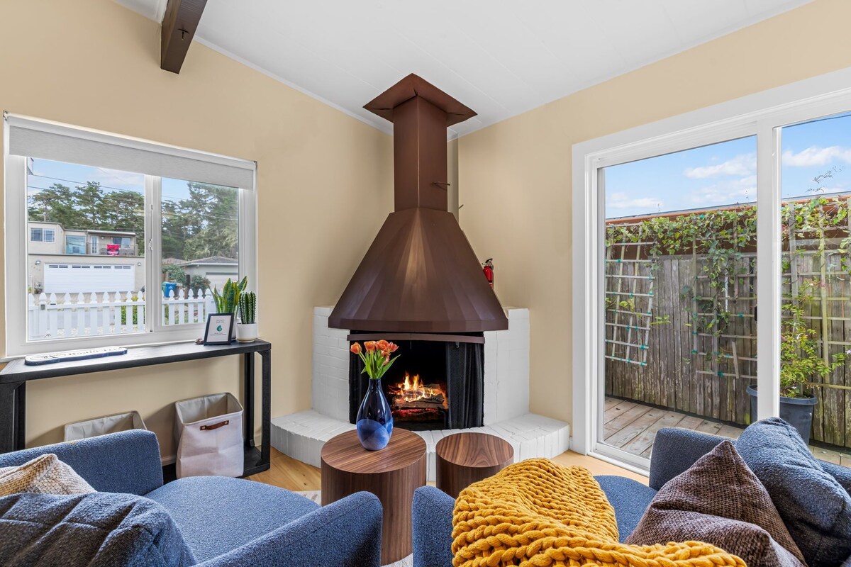 Photo 7 of 3841 Bodhi Tree - Updated and Newly Furnished