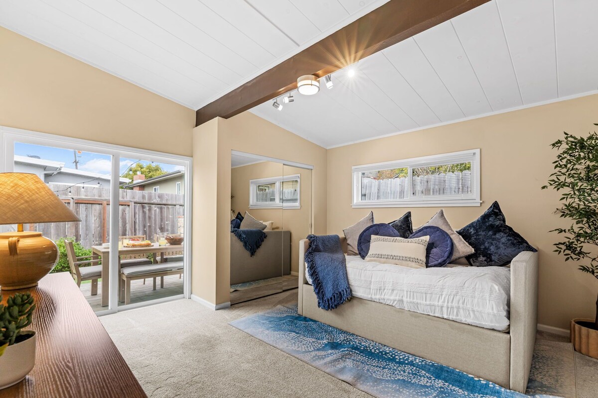 Photo 24 of 3841 Bodhi Tree - Updated and Newly Furnished