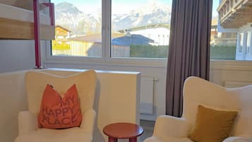 Apartment, Courtyard View | Mountain view