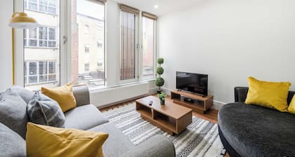 Host & Stay | Maple Court