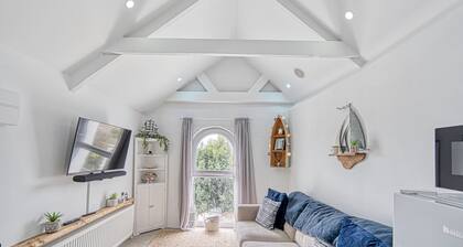 Host & Stay | Sail Loft