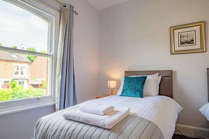 Unclassified image, 2 of 4, button