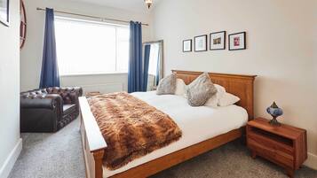 3 chambres, fer et planche à repasser, lit parapluie, Wi-Fi