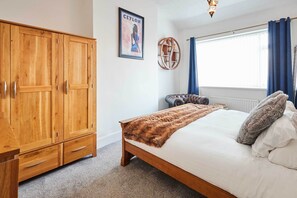 3 soverom, strykejern/-brett, reiseseng for barn og wi-fi