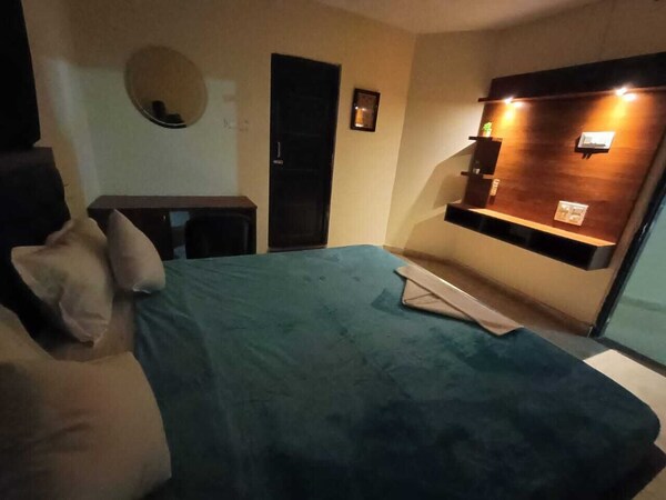 Hotel Royal Imperial - Bhubaneswar