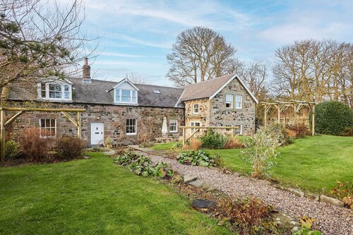 Host & Stay | Newton Cottage