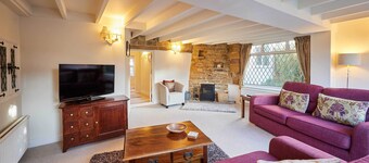 Host & Stay | Ailsa Cottage