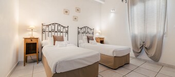 Villa Caladoc - private pool and terrace
